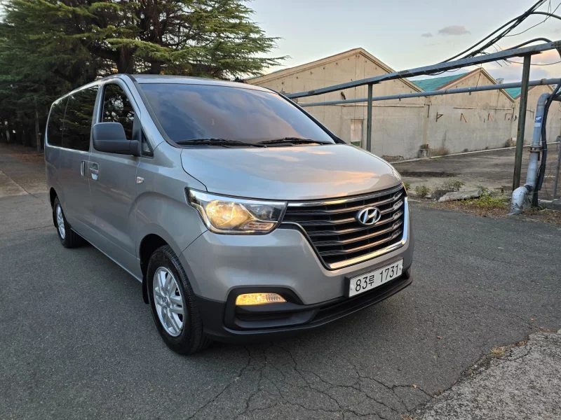 Hyundai Starex