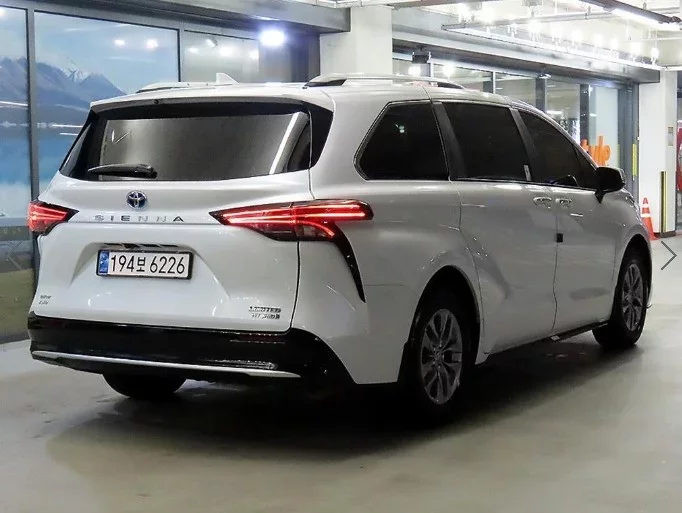 Toyota SIENNA