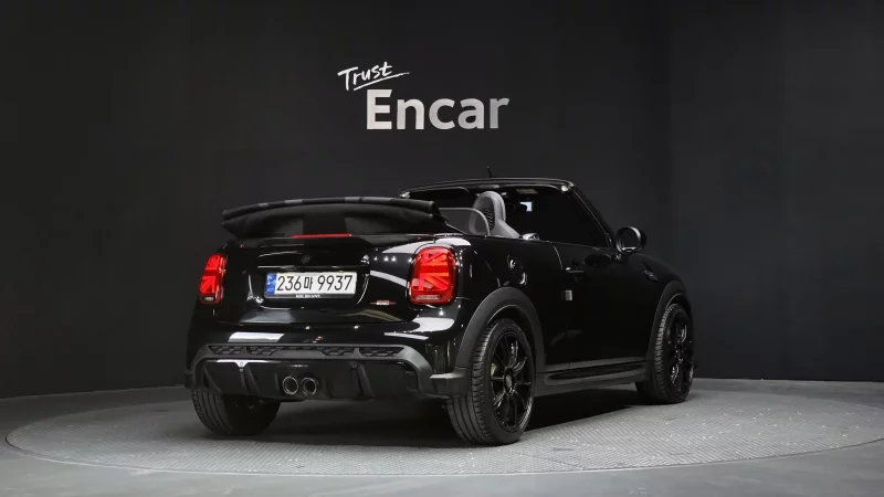 MINI Cooper Convertible