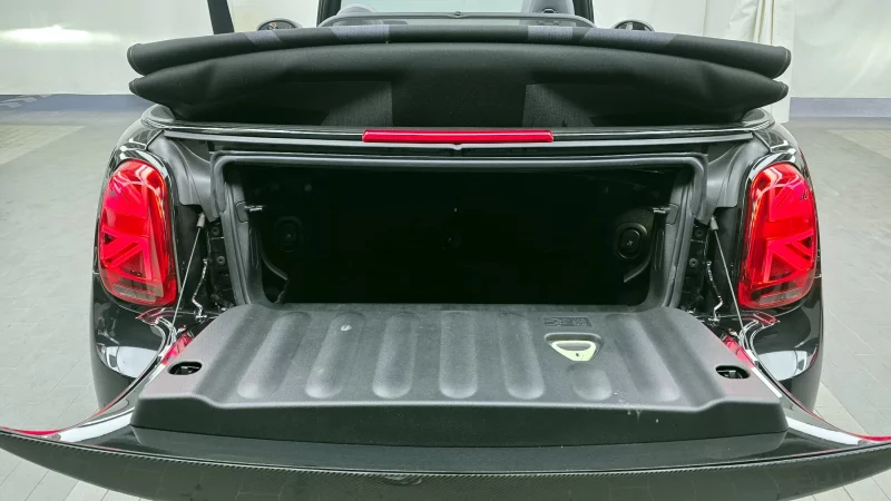 MINI Cooper Convertible