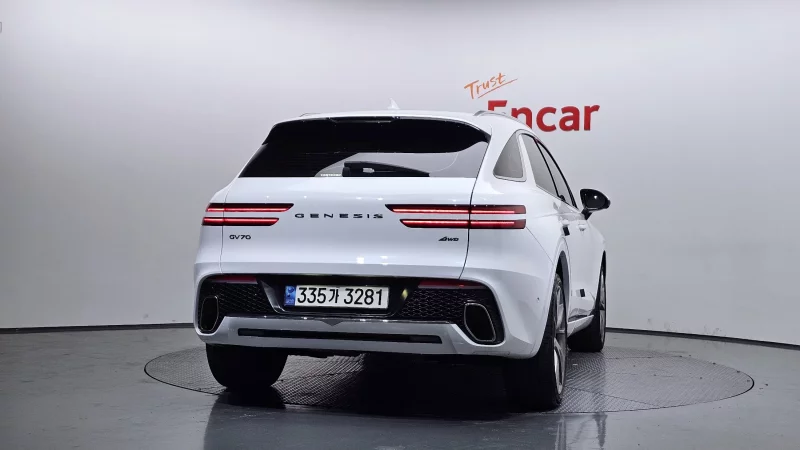 Genesis GV70