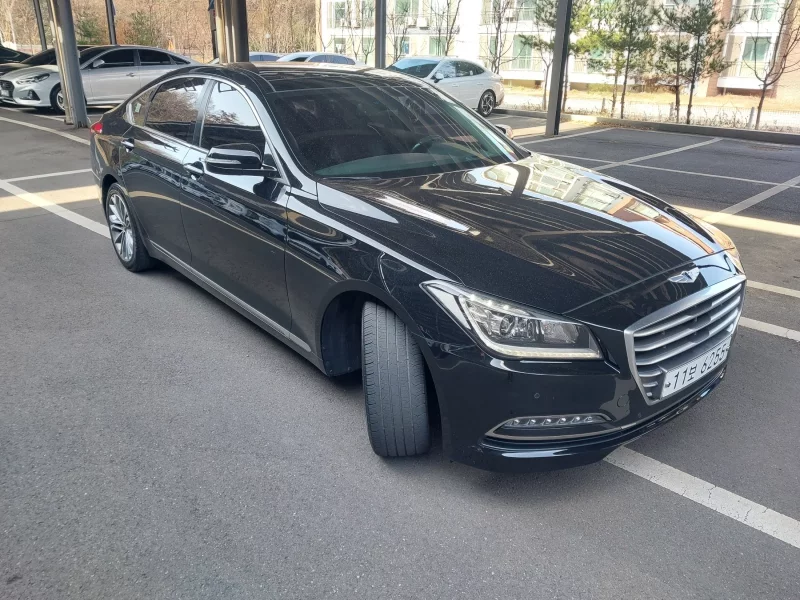 Hyundai Genesis