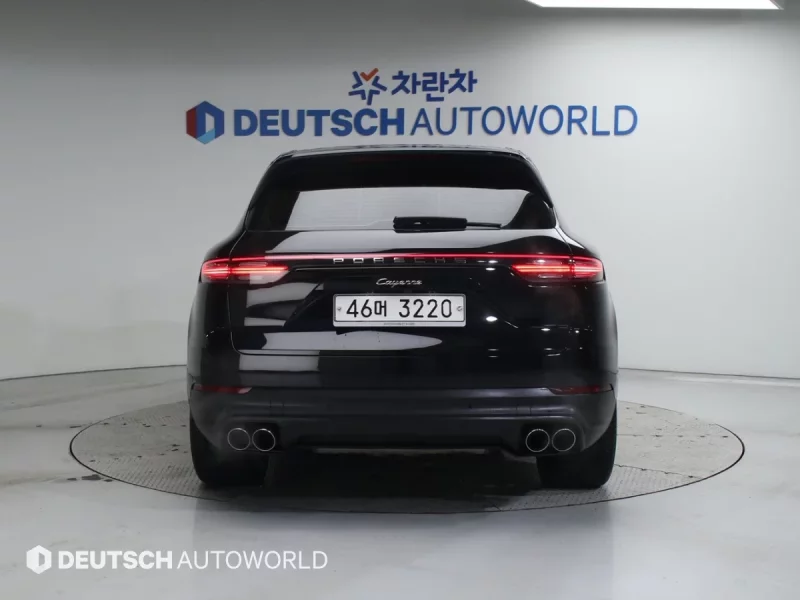 Porsche CAYENNE