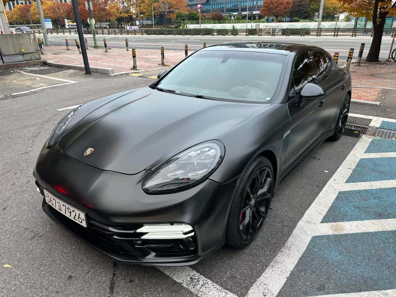 Porsche PANAMERA