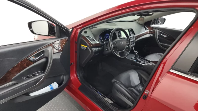 Hyundai Aslan