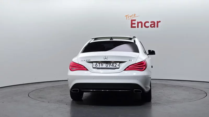 Mercedes-Benz CLA-Class