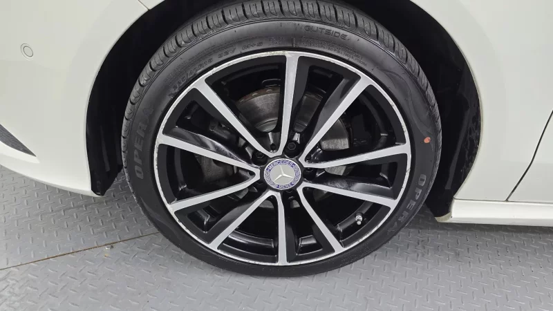 Mercedes-Benz CLA-Class