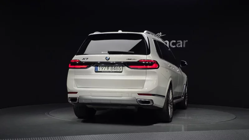 BMW X7