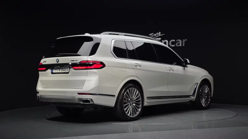 BMW X7