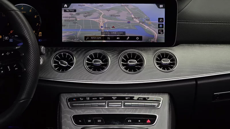 Mercedes-Benz CLS-Class