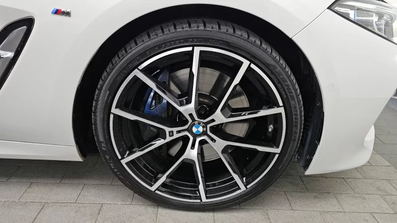 BMW 8-Series