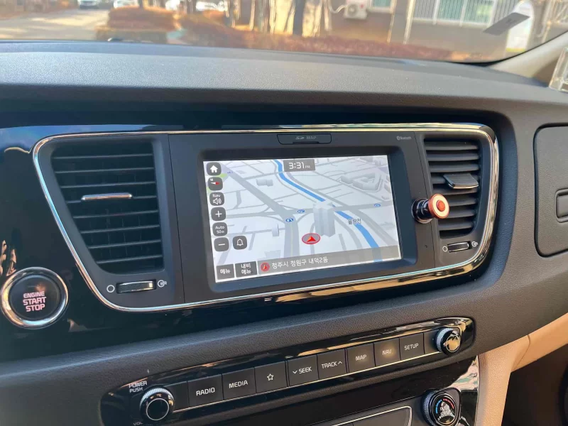 Kia Carnival