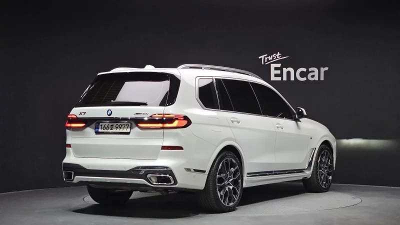 BMW X7