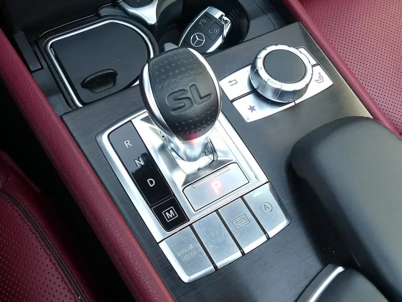 Mercedes-Benz SL-Class