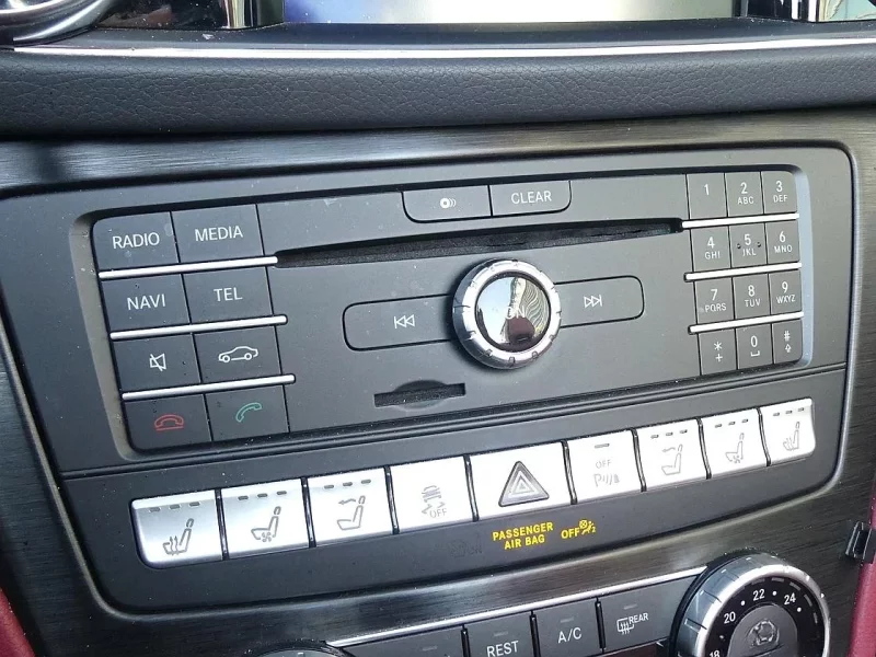 Mercedes-Benz SL-Class