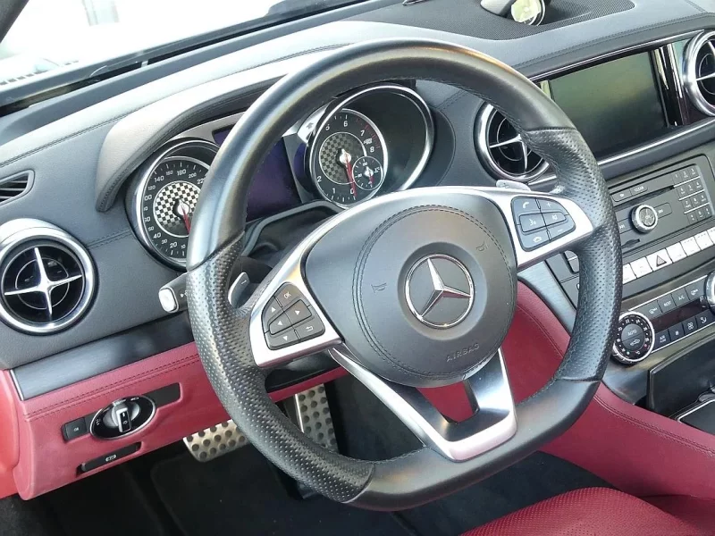 Mercedes-Benz SL-Class