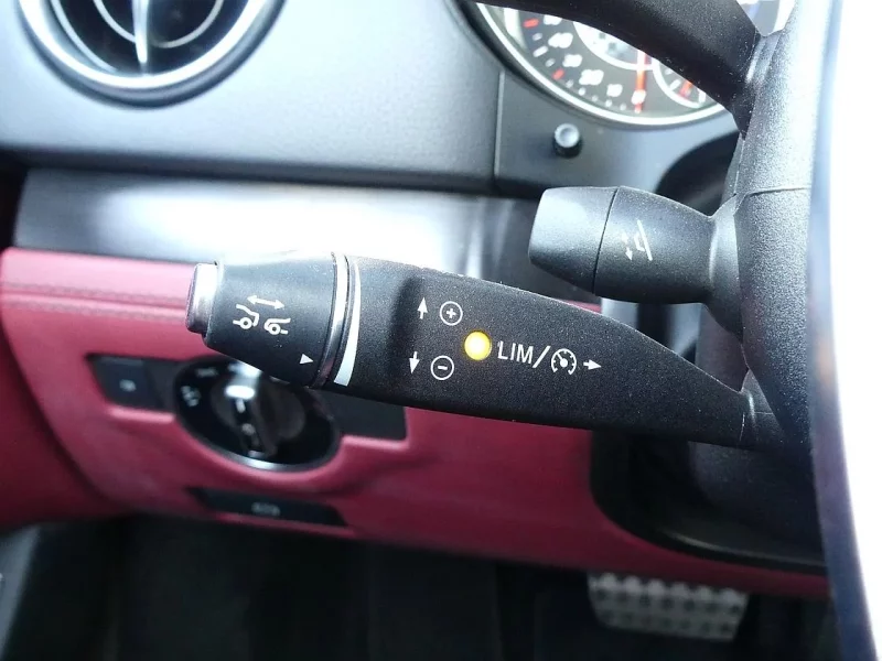 Mercedes-Benz SL-Class