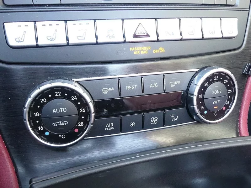 Mercedes-Benz SL-Class