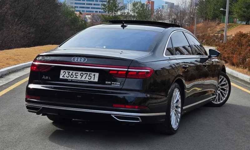 Audi A8
