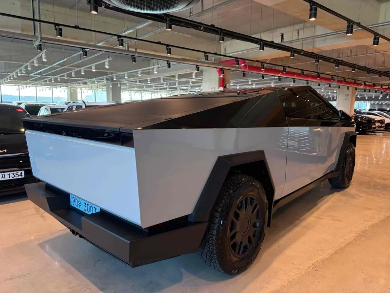 Tesla Cybertruck