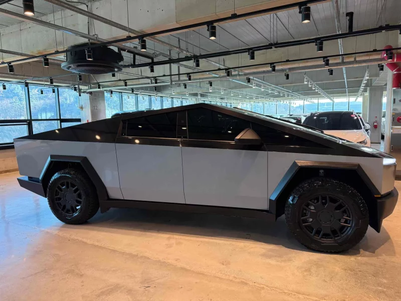 Tesla Cybertruck