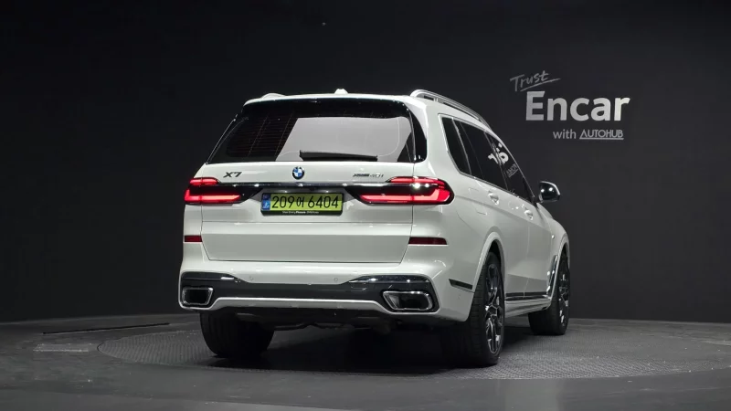 BMW X7