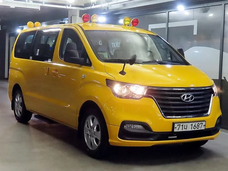 Hyundai Starex