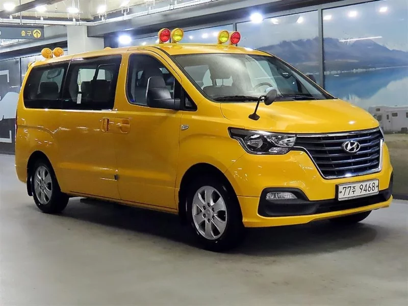 Hyundai Starex