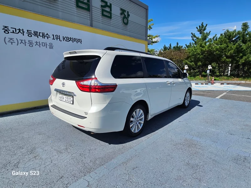 Toyota SIENNA