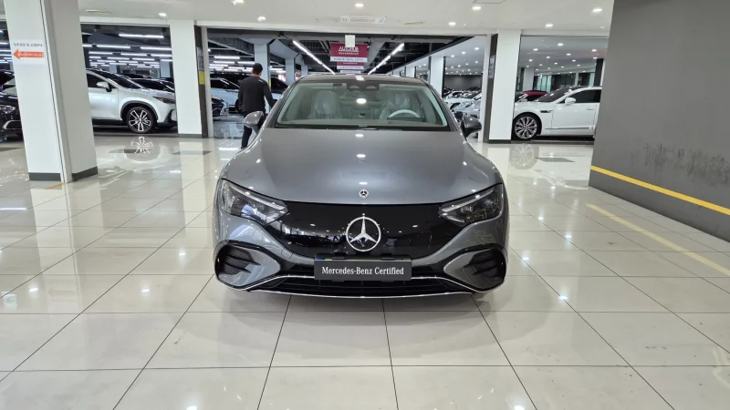 Mercedes-Benz EQE