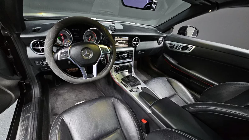 Mercedes-Benz SLK-Class