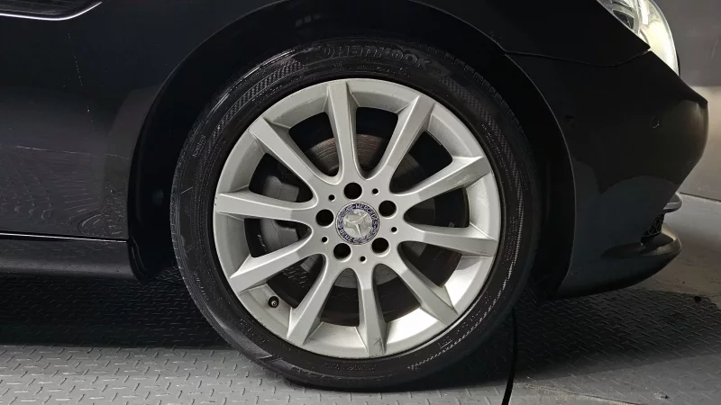 Mercedes-Benz SLK-Class