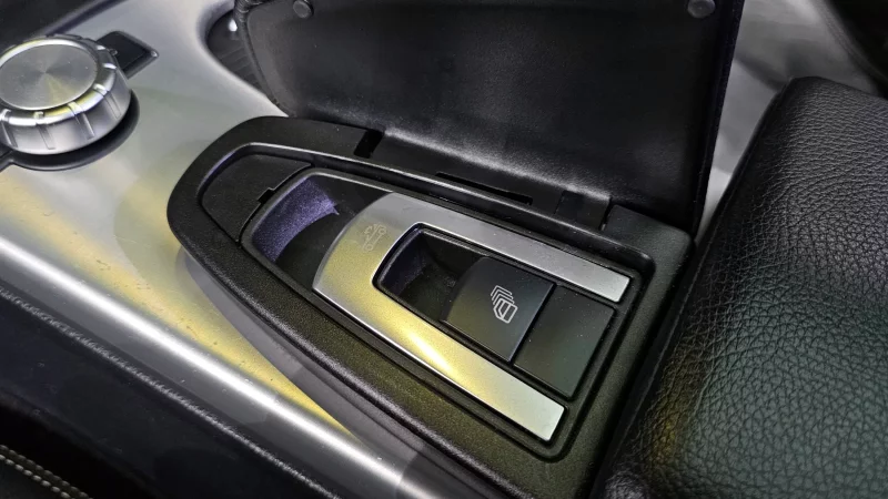 Mercedes-Benz SLK-Class