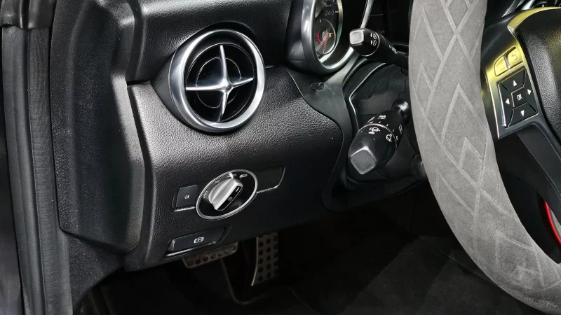 Mercedes-Benz SLK-Class