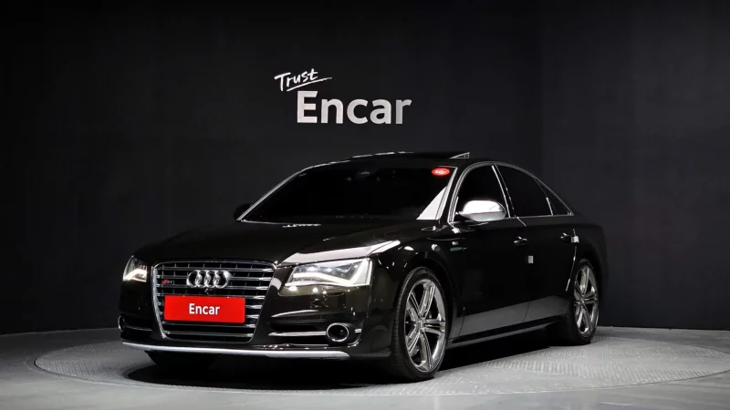 Audi S8