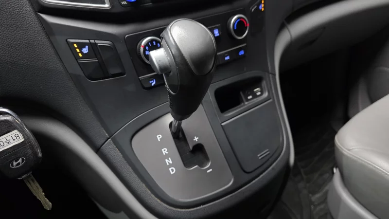 Hyundai Grand Starex