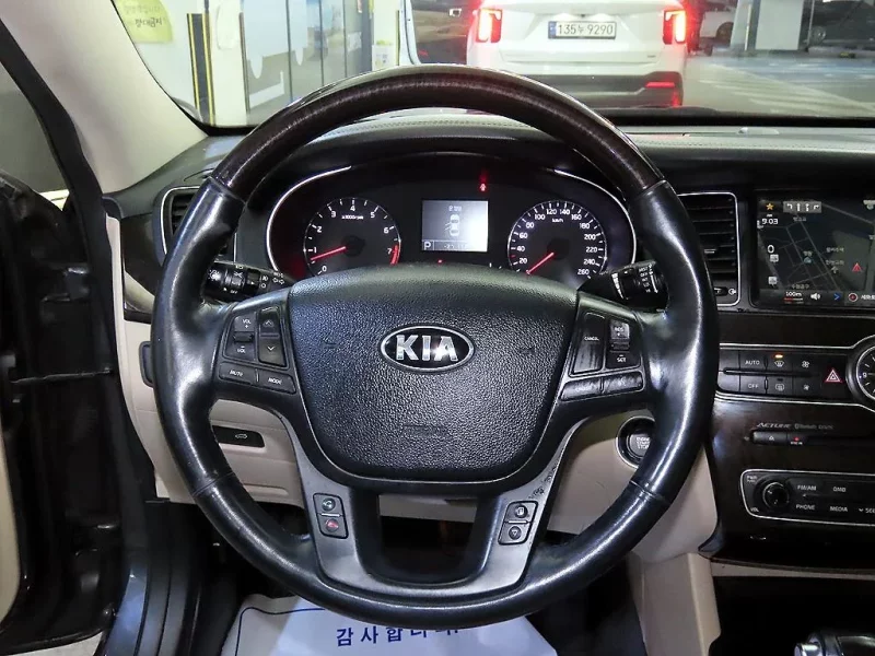 Kia K7