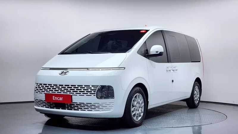 Hyundai Staria