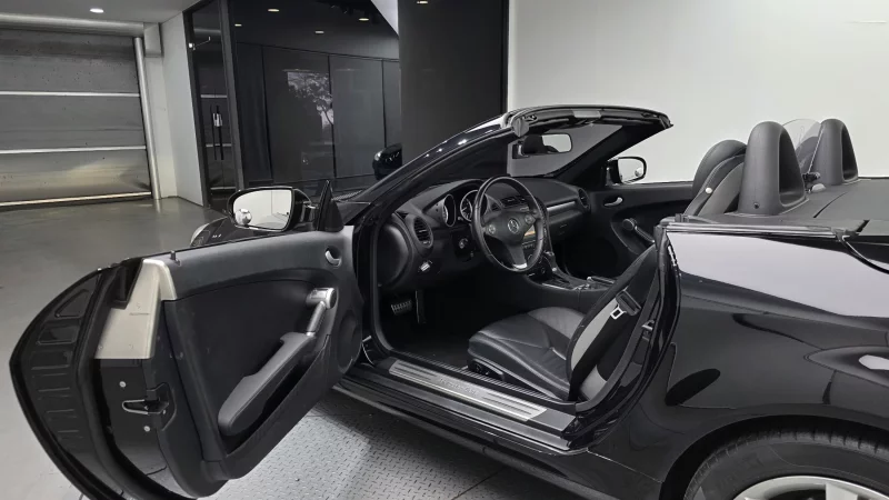 Mercedes-Benz SLK-Class