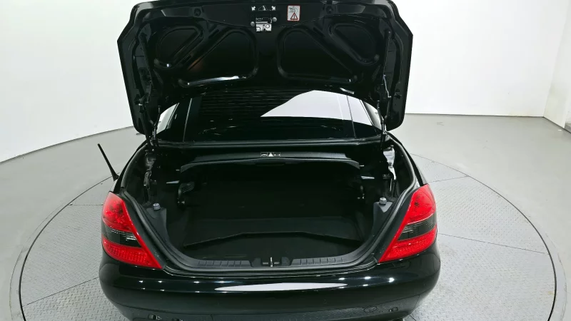 Mercedes-Benz SLK-Class