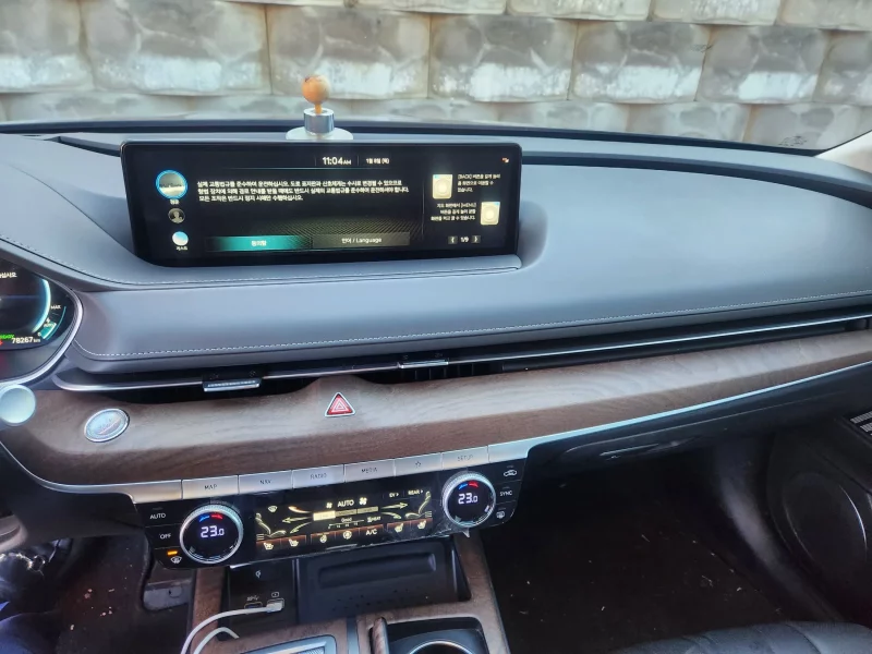 Genesis Electrified G80