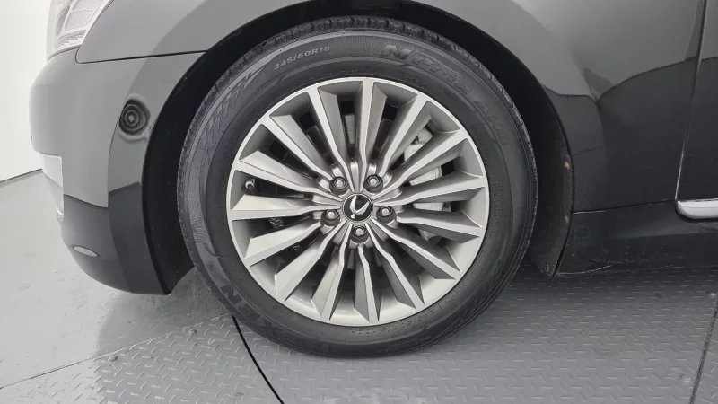 Hyundai Equus