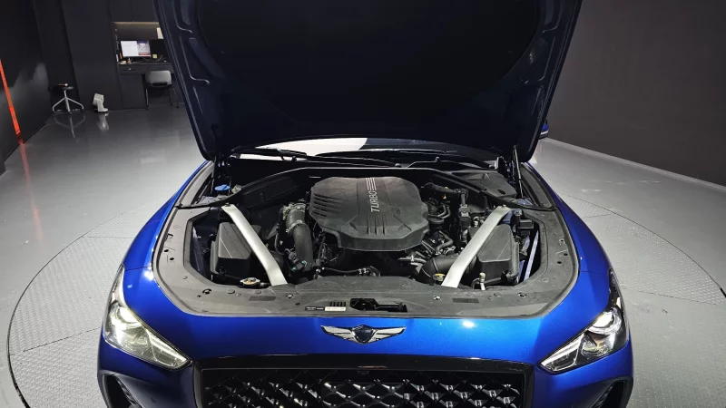 Genesis G70