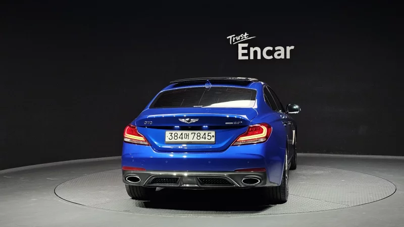 Genesis G70