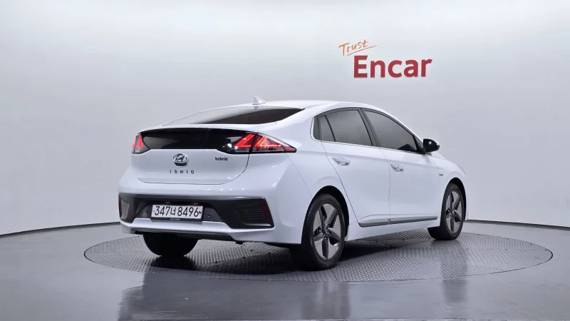 Hyundai Ioniq