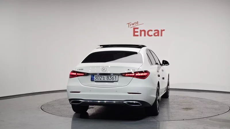 Mercedes-Benz C-Class