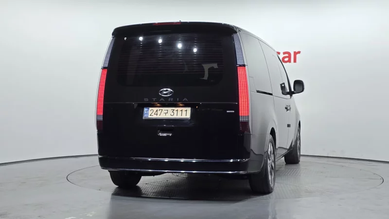 Hyundai Staria