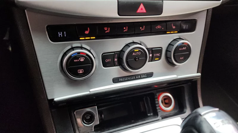 Volkswagen PASSAT CC