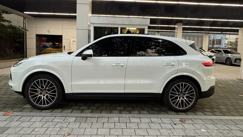 Porsche CAYENNE
