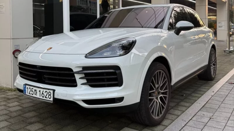 Porsche CAYENNE